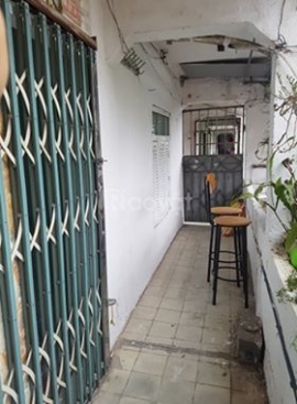 Cho thuê  nhà chung cư B1 ở mặt hồ tại phố Hồ Đắc Di, B1 Nam Đồng