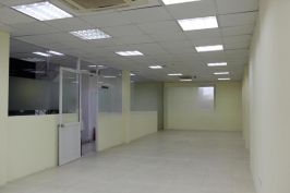 VP 45M2 Free Dịch Vụ + Làm Ngoài Giờ Tại 62 Yên Phụ . LH 0929236669