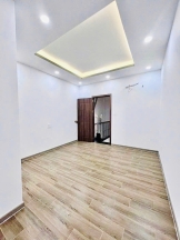 18 Triệu: thuê nguyên căn mới xây Quận 4- MẶT TIỀN đường số- 4x8- 4 Tầng 3 Phòng ngủ. VŨ 0933910039