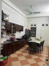 Chính chủ cho thuê nhà ngõ 260 đường Cầu Giấy, Hà Nội