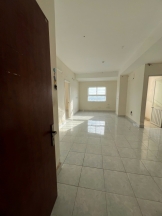 Cho thuê căn hộ 35 hồ học lãm, p. an lạc, bình tân; Căn Góc 64m2 2pn 5triệu. nhà trống