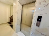 Cho thuê nhà 6 tầng x thang máy 50m cực đẹp tại ngõ 572 Ngọc Thụy