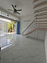 Cho thuê nhà 7 triệu 2 phòng ngủ gần Vincom Hùng Vương
