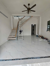 Cho thuê nhà 7 triệu 2 phòng ngủ gần Vincom Hùng Vương