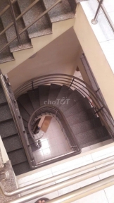 ***CHO THUÊ- NHÀ HẺM SÁT MẶT TIỀN BẠCH VÂN NGAY CHỢ HÒA BÌNH Q5-CHỈ 16TR/TH.