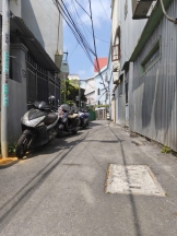 # Cho Thuê Nhà  kiệt Ô tô cạnh MT Nguyễn Hữu Thọ, đối diện Trường Lý Công Uẩn, 7tr/th