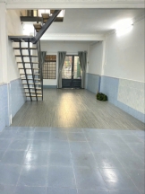 Cho thuê nhà mặt tiền thụt Hoàng Sa Tân Bình, 4x15m, 12tr