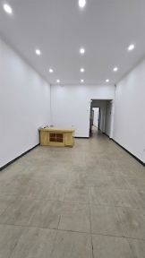 Cho thuê nhà ngõ 110 Trung Kính, DT 92m2 x 5 Tầng, Mặt tiền 4.2m, 9 phòng, Đường 12m, ô tô đỗ cửa.