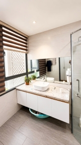 Cho Thuê Nhà Nguyên Căn Hẻm Ô Tô – 1 Trệt 3 Lầu – Full Nội Thất Cơ Bản