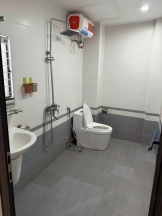 Cho thuê nhà Nguyên Căn Ngọc Thụy 10m oto 30m 5 tầng full nội thất 8,5tr/ tháng