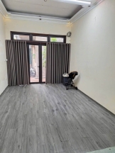 Cho thuê nhà Nguyên Căn Nguyễn Văn Cừ- 50m 4 ngủ 9,5tr/ tháng