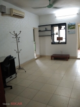 Cho thuê nhà tập thể tầng 5 Bắc Nghĩa Tân, ngõ 120 Hoàng Quốc Việt, CG, HN