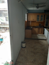 Cho thuê nhà tập thể tầng 5 Bắc Nghĩa Tân, ngõ 120 Hoàng Quốc Việt, CG, HN