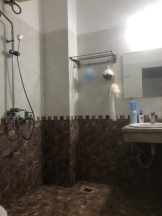 Cho thuê phòng ở đẹp an ninh tốt rộng 25 m2 bếp nấu ăn riêng tại nhà mặt phố Bùi Xương Trạch