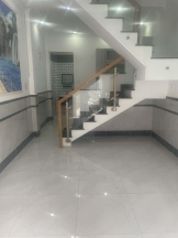 dua em cho thue nha 2 lau huynh thi hai   hxh toi cua   full noi that   2pn 2wc   o ngay