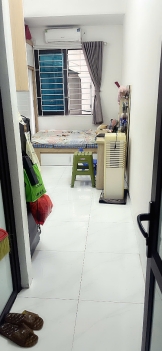 Nhượng phòng do về quê, vào ở đầu tháng 6-Gần hồ Triều Khúc, gần chợ